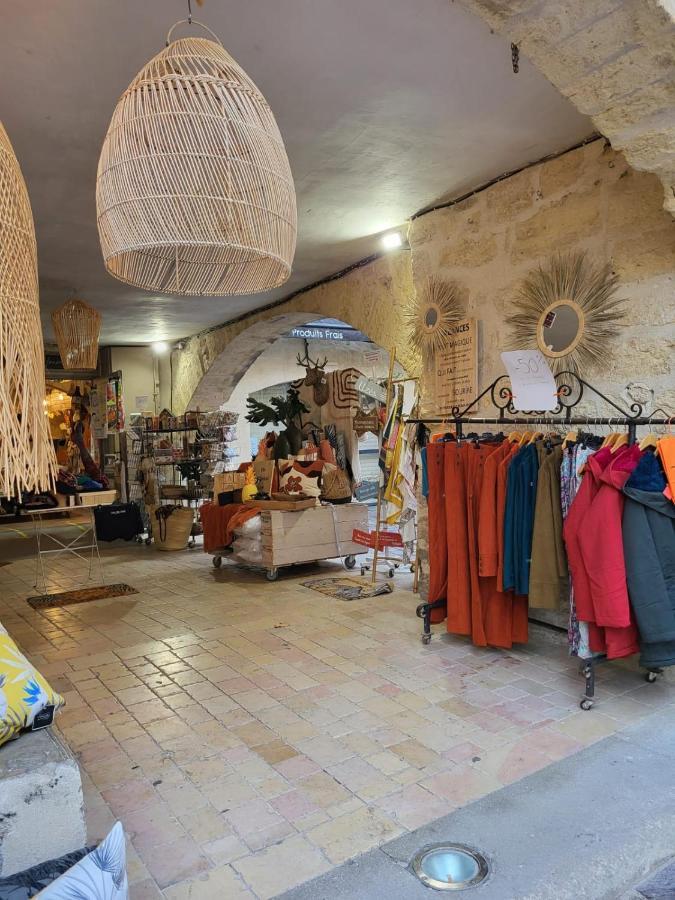Uzes, Au Coeur Du Centre Medieval Le Logis Du Consul Un Bien D'exception Du Xvieme Siecle Uzes