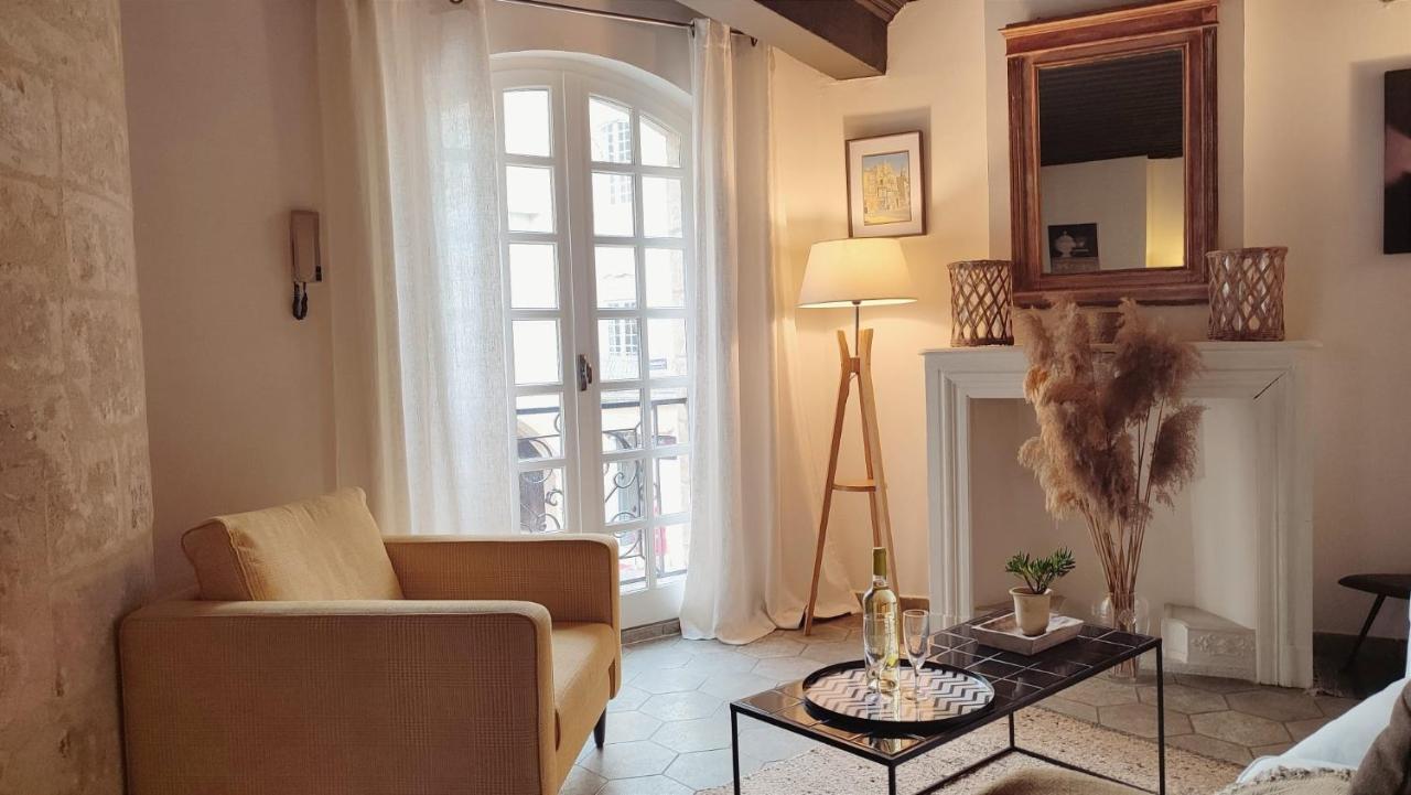 Uzes, Au Coeur Du Centre Medieval Le Logis Du Consul Un Bien D'exception Du Xvieme Siecle Apartment *