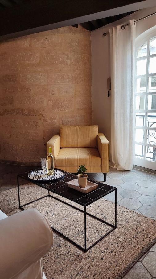 Apartment Uzes, Au Coeur Du Centre Medieval Le Logis Du Consul Un Bien D'exception Du Xvieme Siecle *