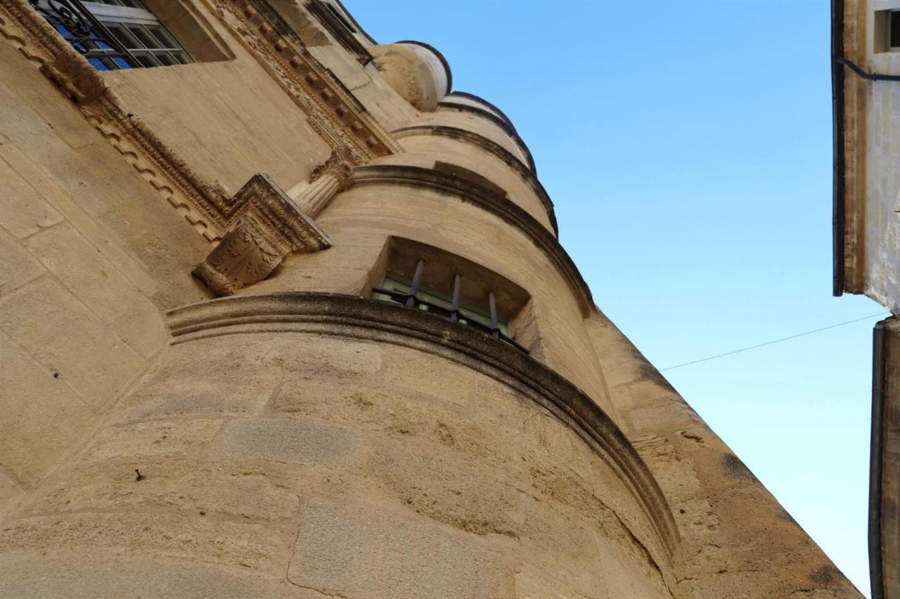 Apartment Uzes, Au Coeur Du Centre Medieval Le Logis Du Consul Un Bien D'exception Du Xvieme Siecle